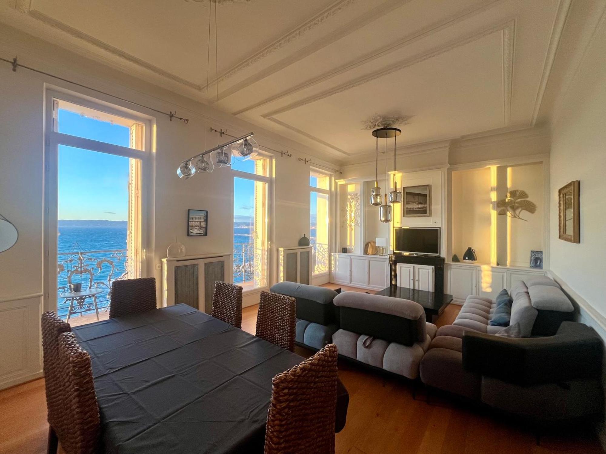 Appartement Sur La Corniche Kennedy Face A La Mer Marsilya Dış mekan fotoğraf